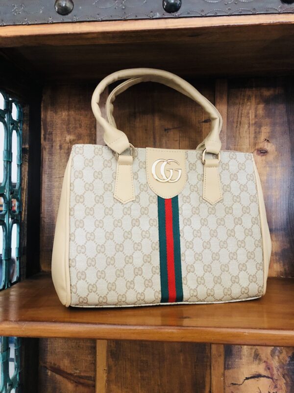 Leather Plain Gucci Handbags