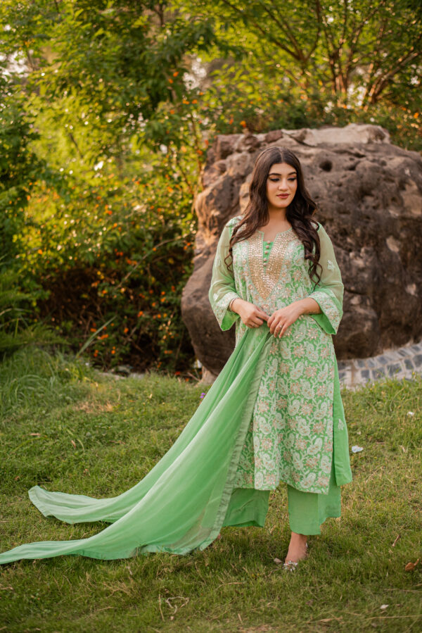 KHIZU KHAN | NEW COLLECTION