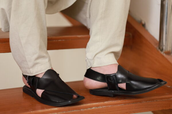Men Peshawari Chappal | khizu Khan