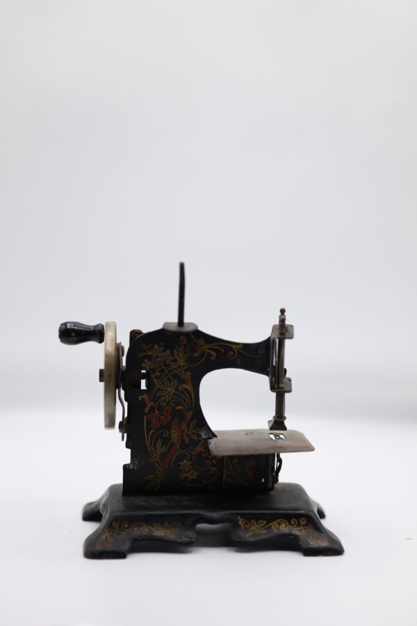 ANTIQUE PIECE | KHIZU KHAN