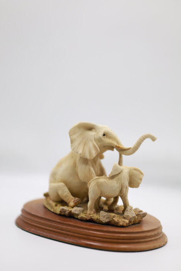 HOME DECOR | KHIZU KHAN