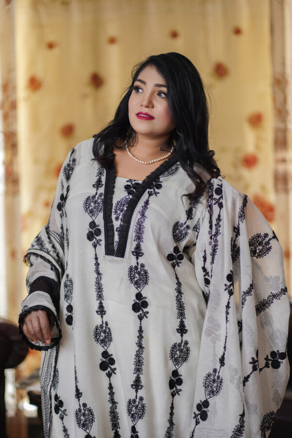Khizu Khan | New Collection